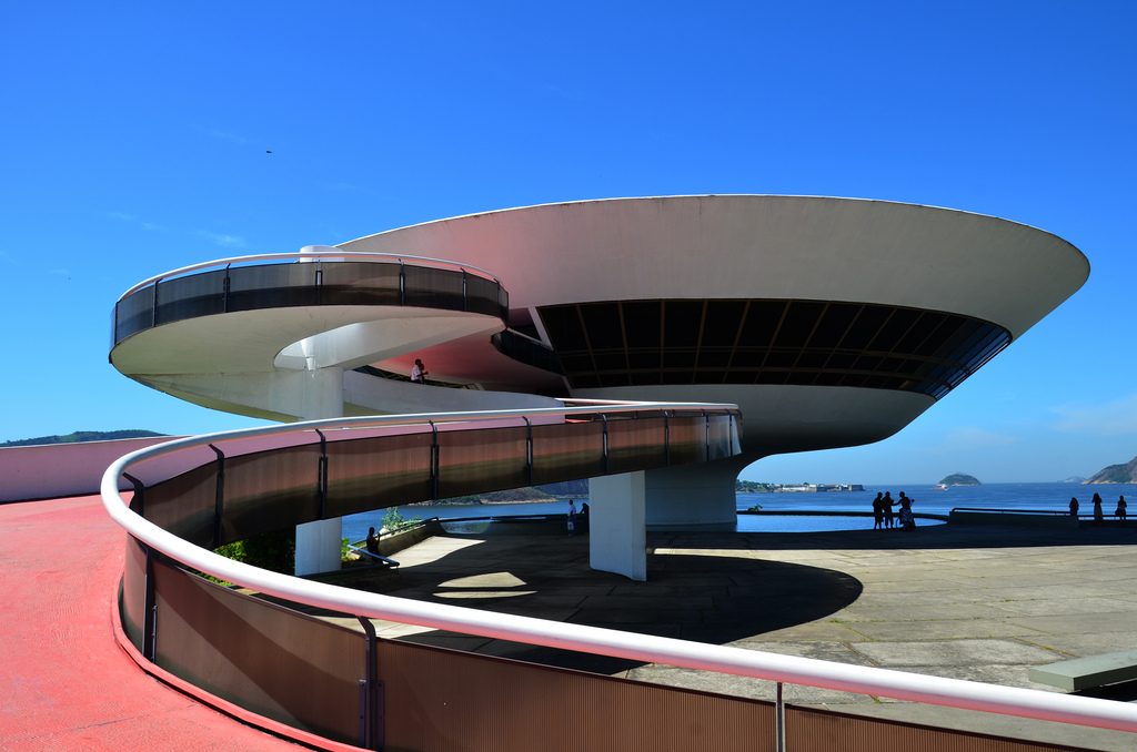 Oscar Niemeyer_Contemporary Art Museum, Brazil