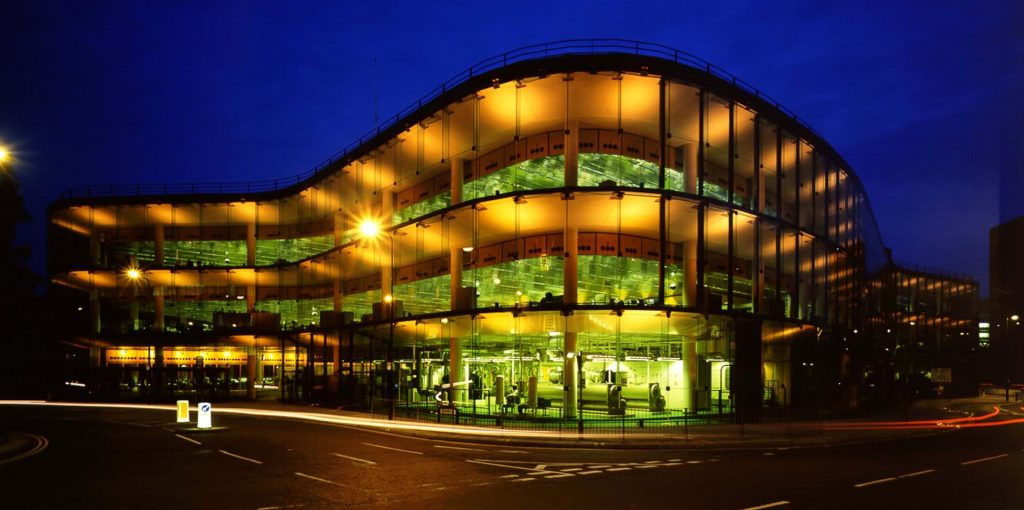 50 Famous Architects in the World of all Time - Norman Foster_Willis Faber and Dumas Headquarters, Ipswich