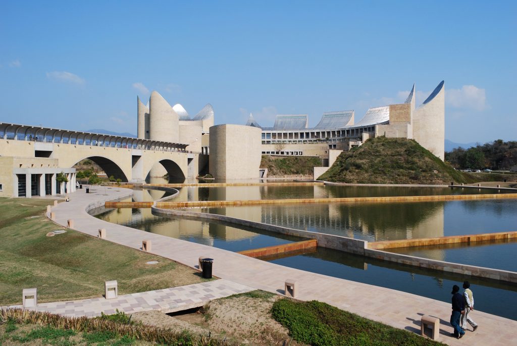 50 Famous Architects in the World of all Time - Moshe Virasat-e-Khalsa, India