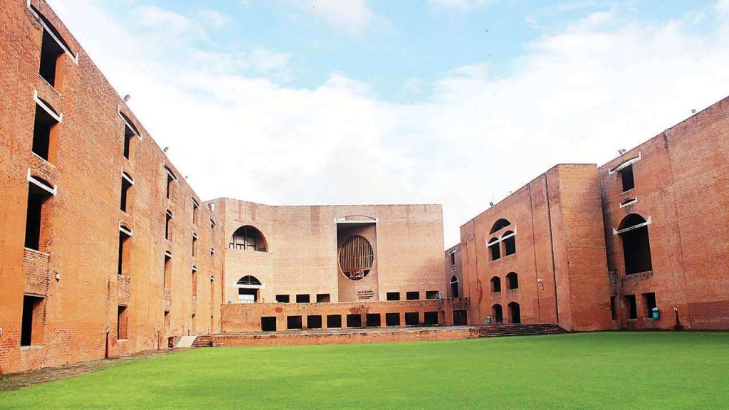 50 Famous Architects in the World of all Time - louis Kahn_Indian Institute of Management Ahmedabad, India