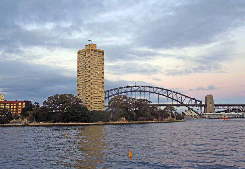 Harry Seidler_Blues Point Tower, Australia