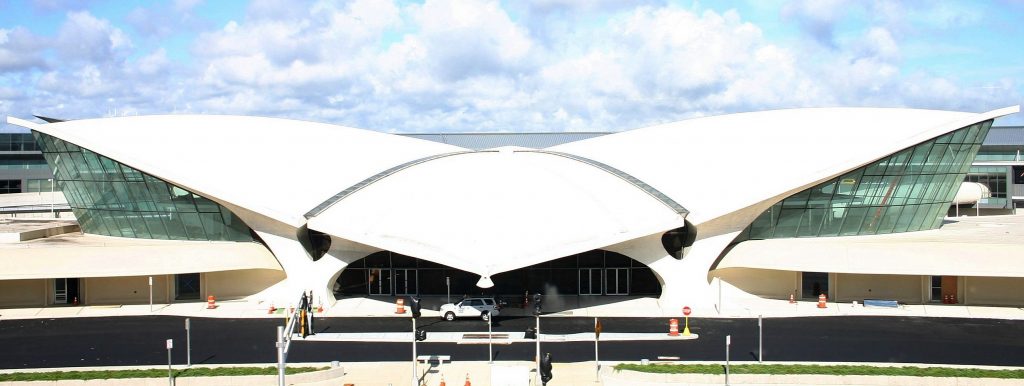 50 Famous Architects in the World of all Time - Eero Saarinen_TWA Terminal, New york