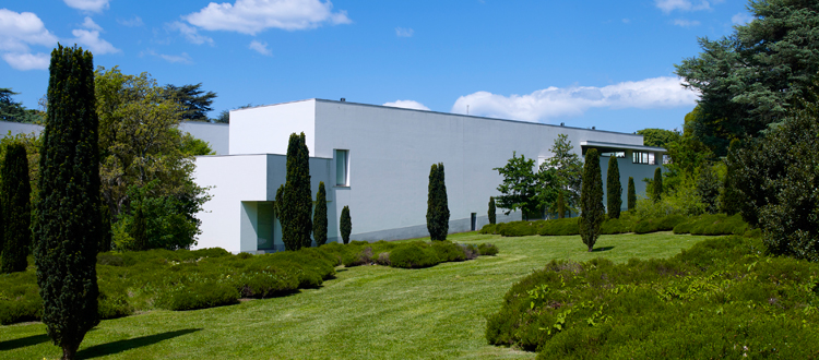 Famous Architects - Alvaro Siza - The Serralves, Portugal