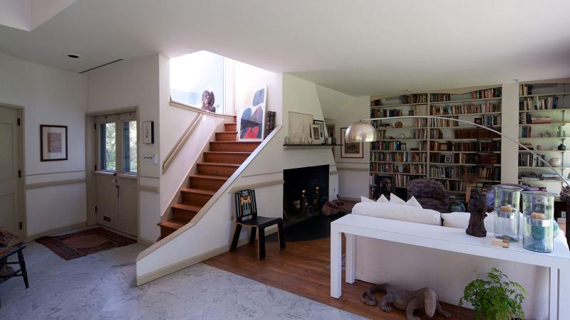 35 Modern House Styles to enhance your Design Literacy - POST-MODERN1