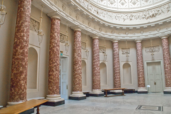 15 Most Beautiful Georgian Mansions - STOWE HOUSE2
