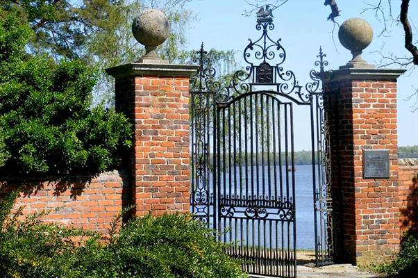 15 Most Beautiful Georgian Mansions - WESTOVER PLANTATION2