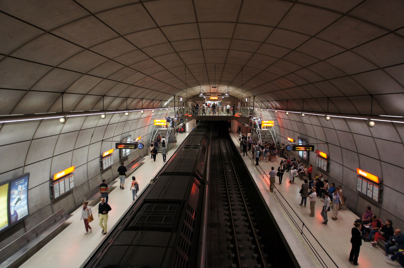 25 Projects by Norman Foster that made him a leader in the Architecture Industry - Metro Bilbao, Spain