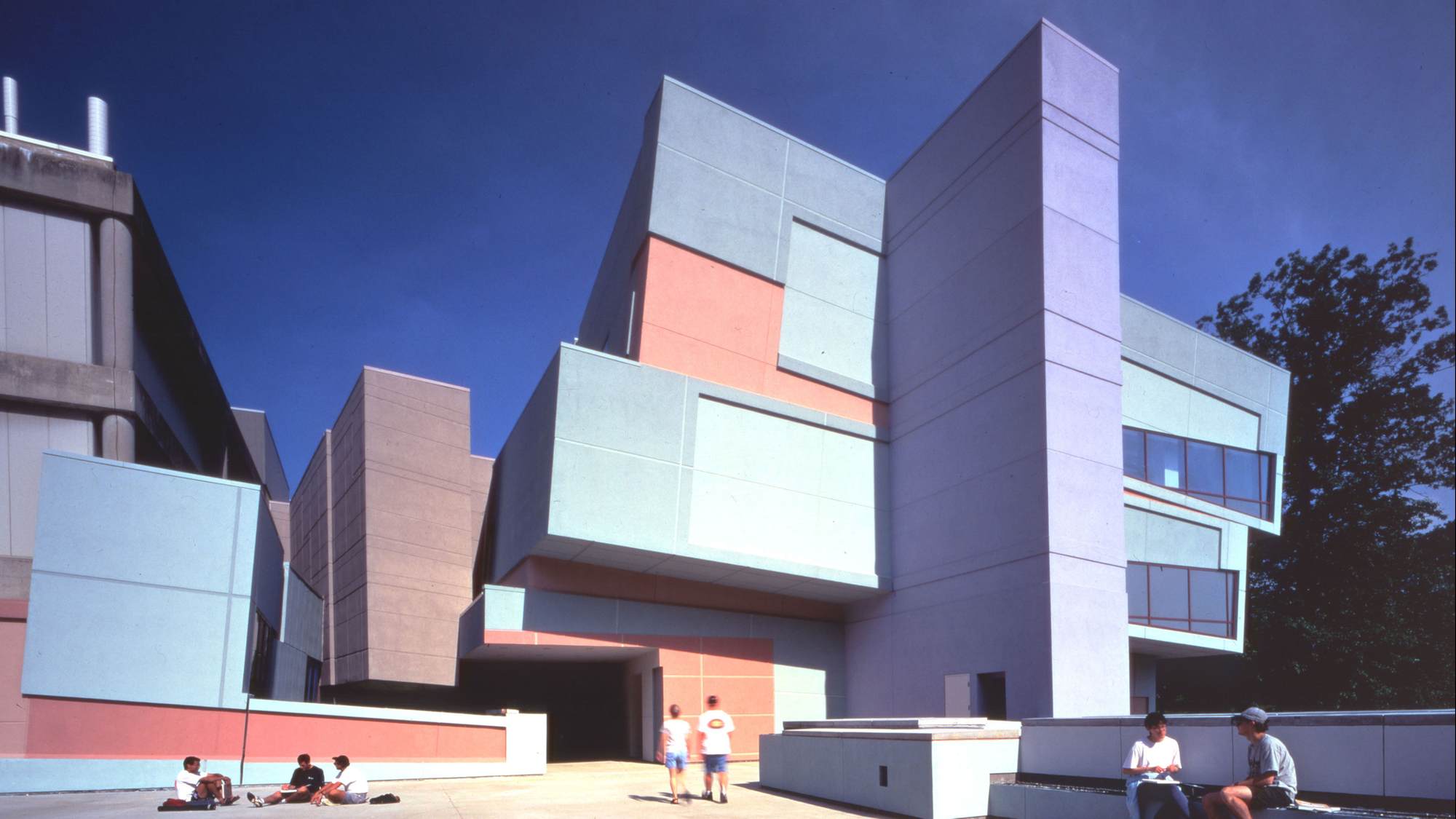 Aronoff Center for Design and Art, University of Cincinnati, Ohio, USA
