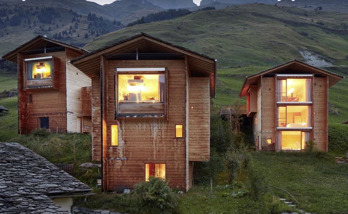 15 Works of Peter Zumthor Every Architect should visit - The Unterhus Houses (Zumthor Vacation Homes), Leis