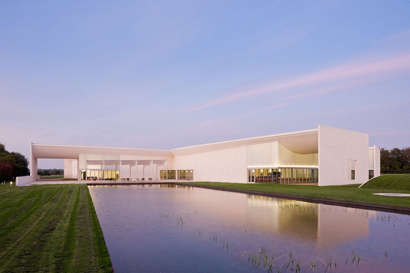 25 Projects by Steven Holl that mark his shift from Typology to Phenomenology - Herning Museum of Contemporary Art, Denmark