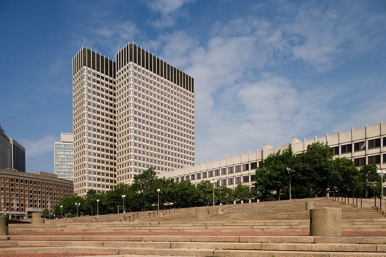 20 Projects that made Walter Gropius the pioneer of Modern Architecture - John Fitzgerald Kennedy Federal Building, USA
