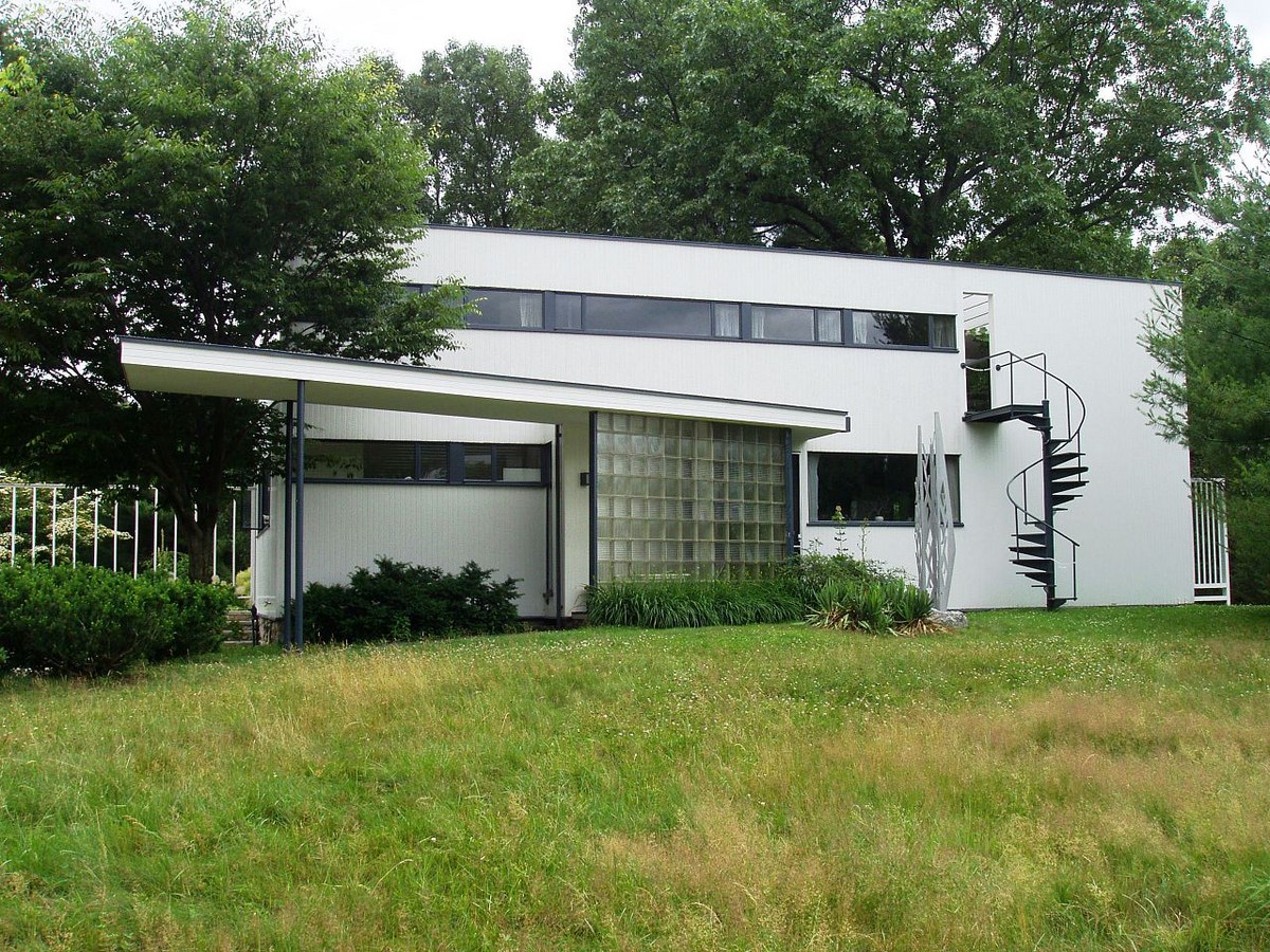 20 Projects that made Walter Gropius the pioneer of Modern Architecture - Gropius House, US