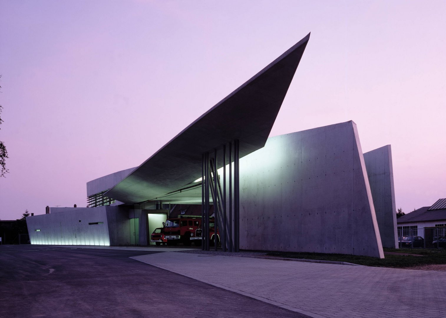 30 Projects That Define Zaha Hadid’s Style - Vitra Fire Station, Germany
