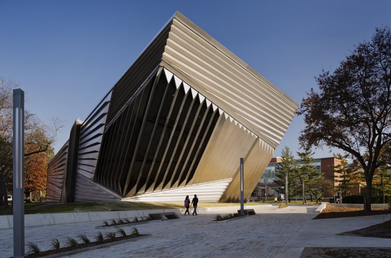 30 Projects That Define Zaha Hadid’s Style - Eli & Edythe Broad Art Museum, USA