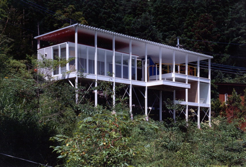 Double Roof House,Japan
