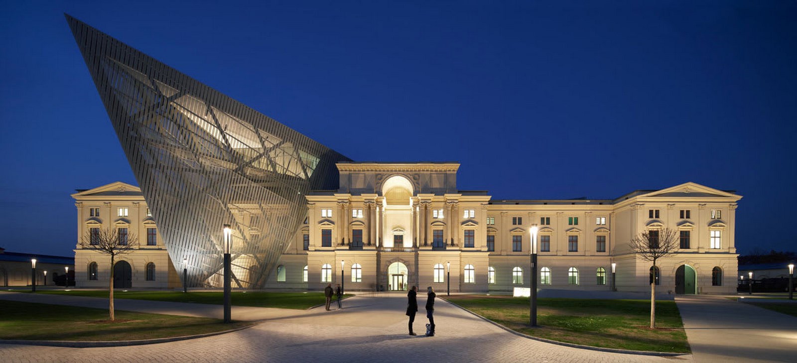 15 Iconic Projects by Daniel Libeskind Every Architect must visit! - Museum of Military History