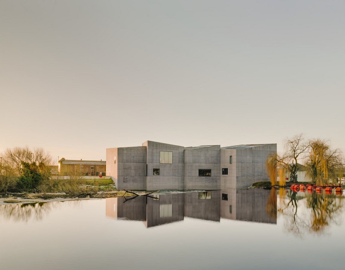 15 Projects By David Chipperfield Every Architect Must Visit! - THE HEPWORTH WAKEFIELD GALLERY - Sheet1