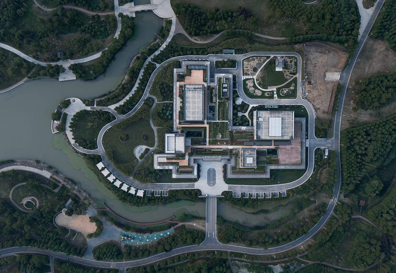 Cyrus Tang Foundation Center By UAD