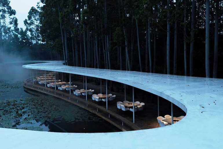 Garden Hotpot Restaurant By MUDA-Architects