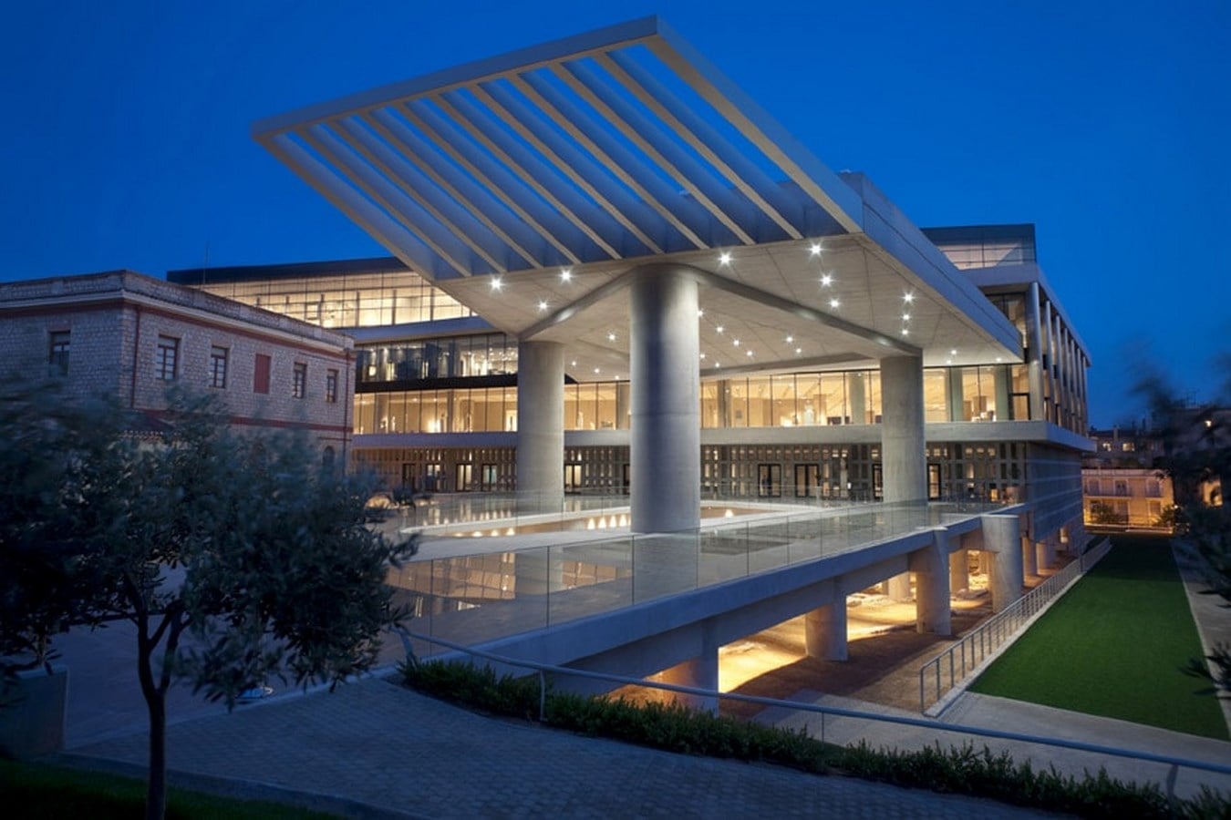 100 Best Architecture Projects of the 21st Century - Acropolis Museum, Greece by Bernard Tschumi