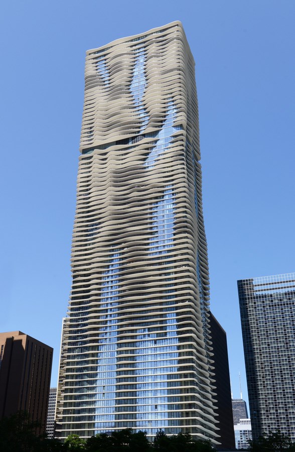 100 Best Architecture Projects of the 21st Century - Aqua Tower