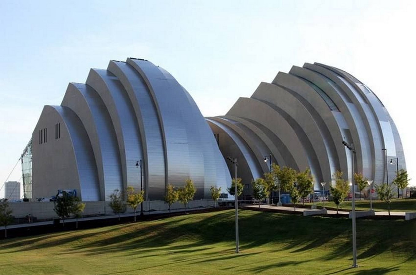 100 Best Architecture Projects of the 21st Century - Kauffman Center for the Performing Arts