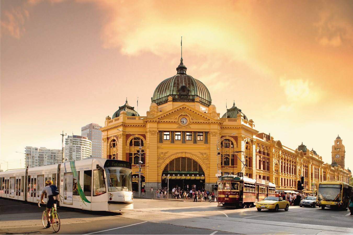 25 Iconic Projects by Herzog & de Meuron every Architect Should Know - FLINDERS STREET STATION, MELBOURNE, AUSTRALIA - Sheet2