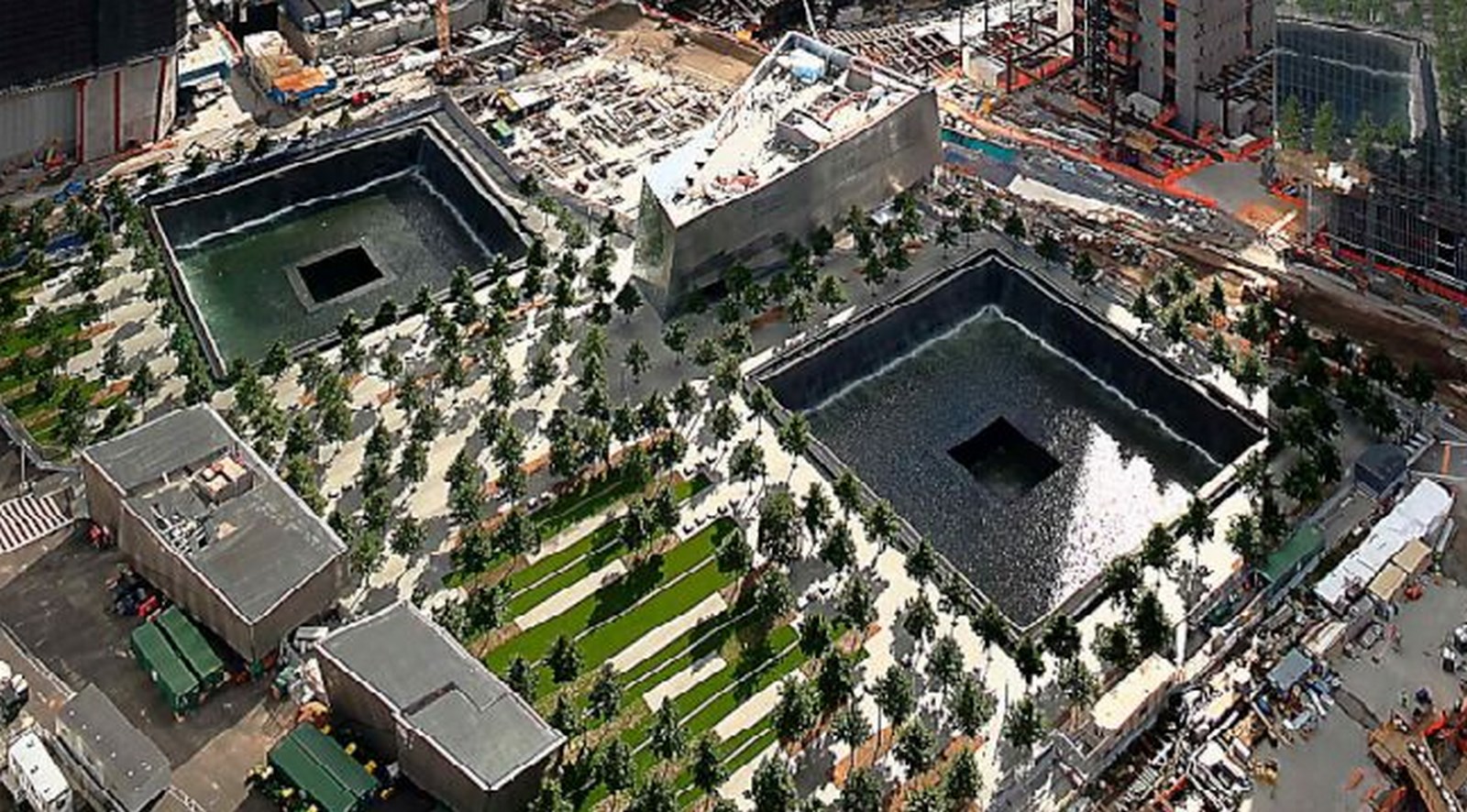 60 Most Famous Buildings in New York - National September 11 Memorial & Museum