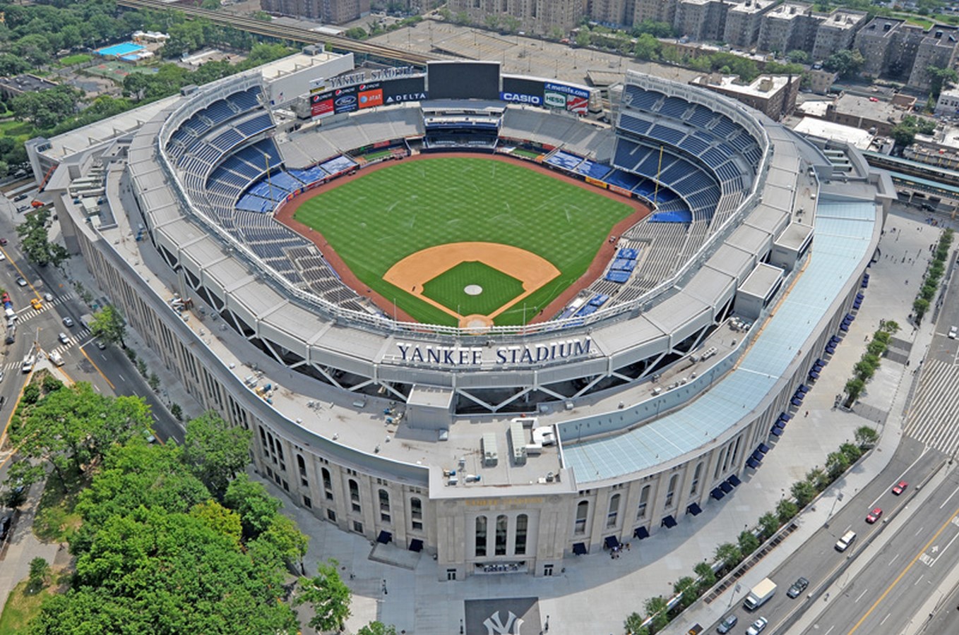 60 Most Famous Buildings in New York - Yankee Stadium