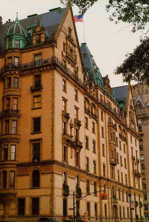 60 Most Famous Buildings in New York - The Dakota
