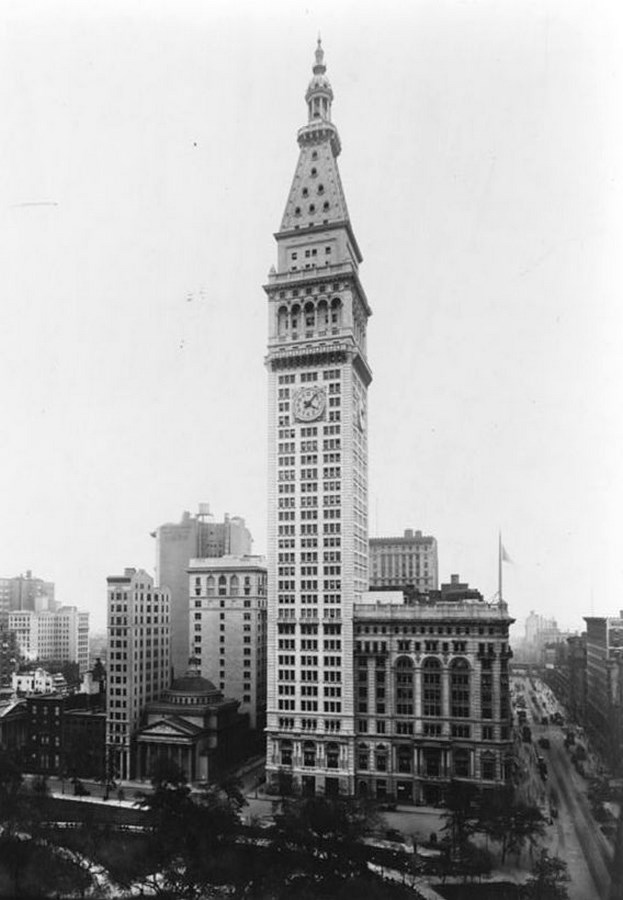 60 Most Famous Buildings in New York - The Metropolitan Life Insurance Company Tower