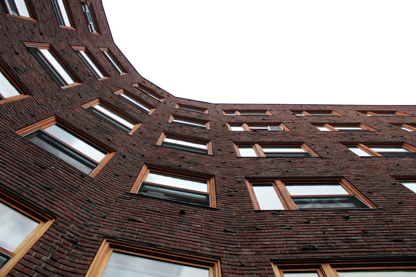 25 Most Iconic Structures In Boston - BAKER HOUSE DORMITORY - Sheet2