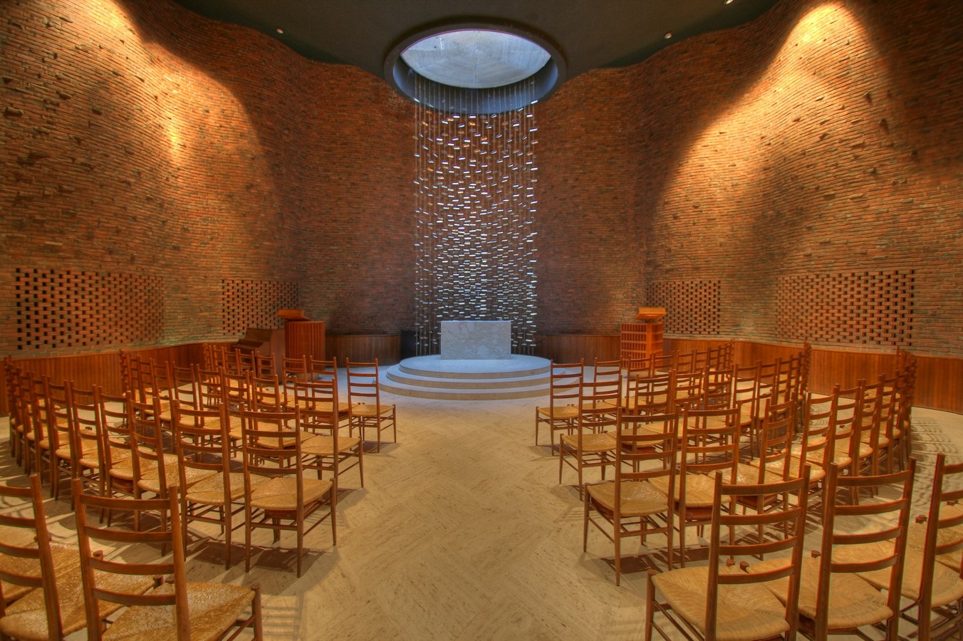 25 Most Iconic Structures In Boston - MIT CHAPEL - Sheet1