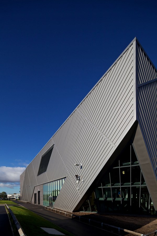 30 Structures that define Liverpool Architecture - nowsley Leisure Centre