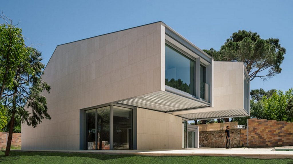M4 House looking at the forest By Zooco Estudio - Sheet2
