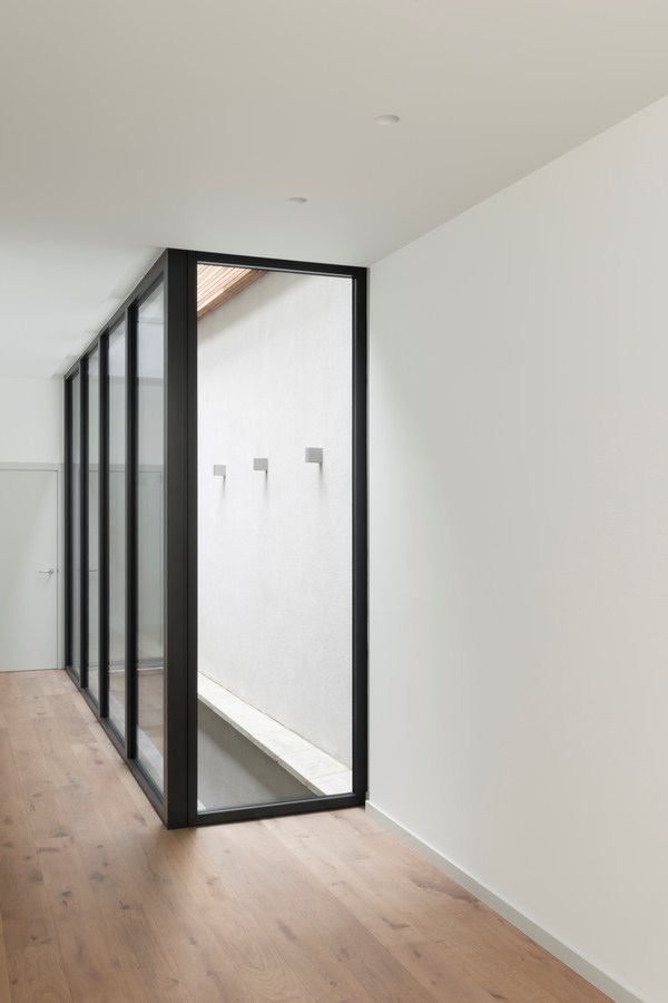 The Interlock By bureau de change - Sheet5
