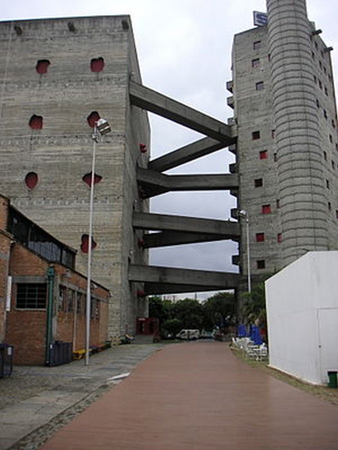10 Prime Examples of Brutalist Architecture (10)