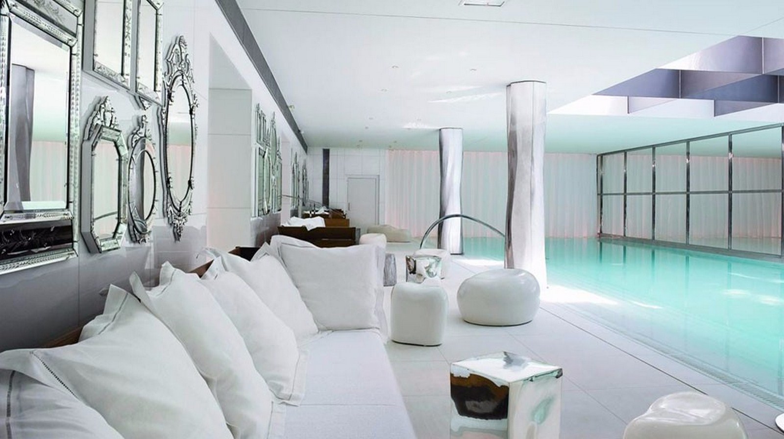 PHILIPPE STARCK