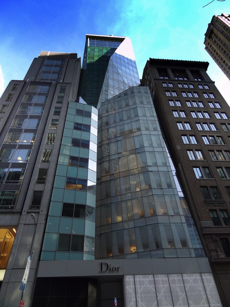 15 Bold and Artistic designs by Christian de Portzamparc - LVMH TOWER