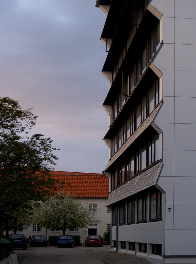 15 iconic Projects by Jorn Utzon (Architect of Sydney Opera House)-Hammershøj care centre