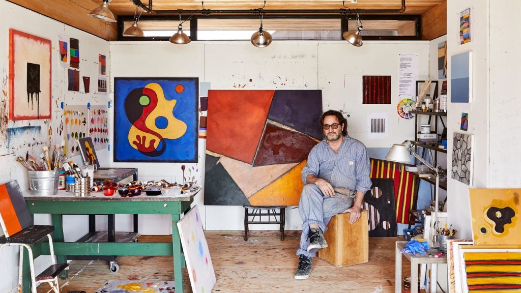 How to be an Architect Thinking beyond the quintessential model