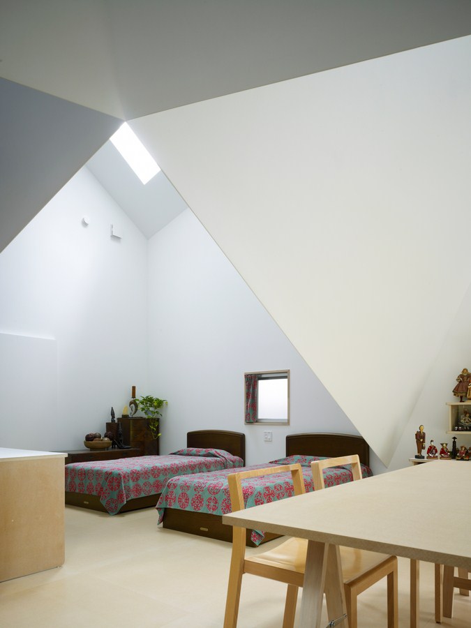 House in Kohoku By Torafu Architects - Sheet7