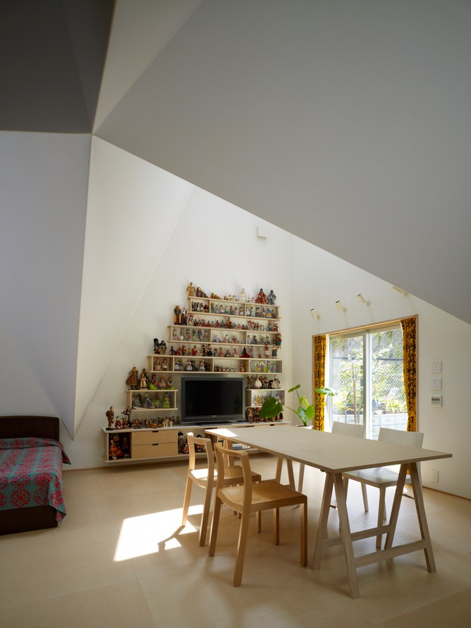 House in Kohoku By Torafu Architects - Sheet9