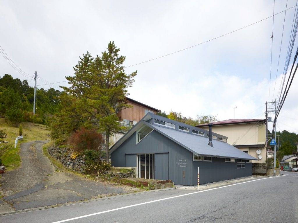 Data of Catholic Suzuka Church By Alphaville architects - Sheet3