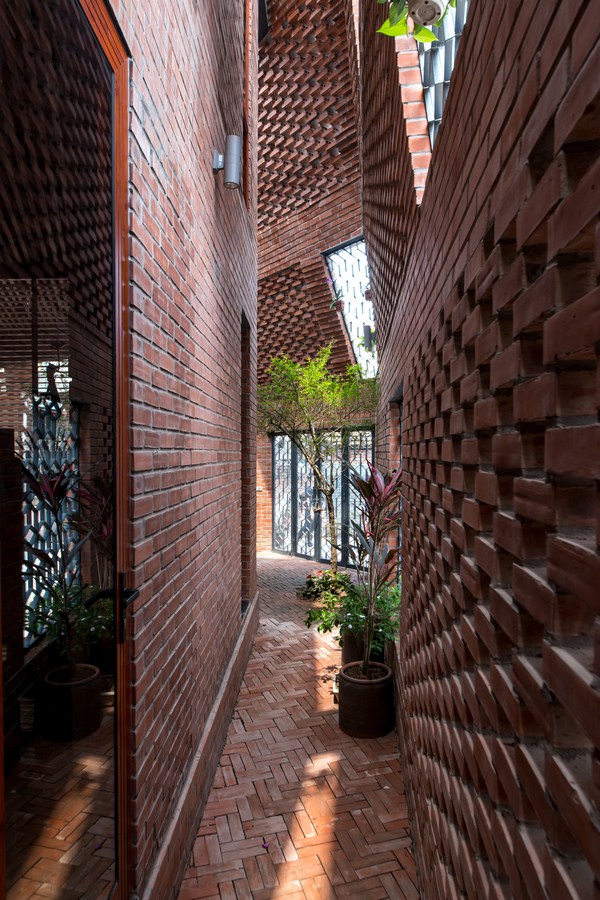 Brick Cave By H&P Architects - Sheet4