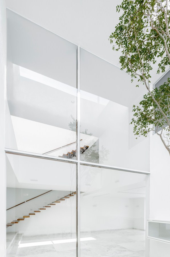 V House By COTAPAREDES Arquitectos - Sheet9