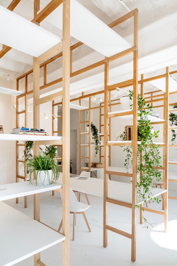 Multidisciplinary design office By Roman Izquierdo Bouldstridge - Sheet21