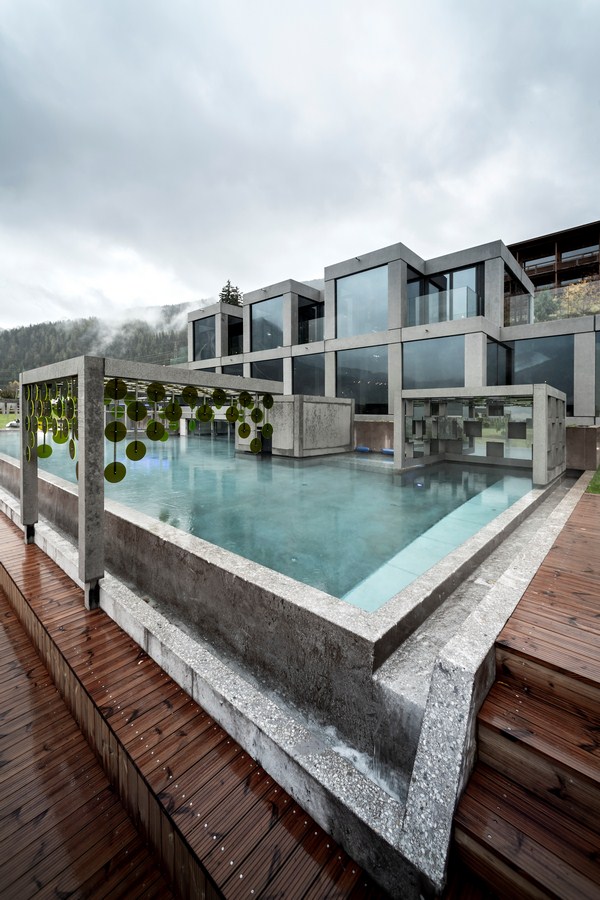 THE THEATRICAL SPA By NOA - Sheet5