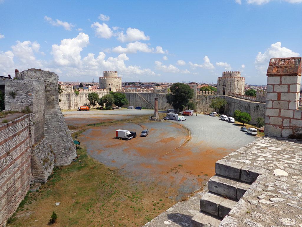 15 PLACES IN INSTANBUL- IMAGE 1 YEDIKULE FORT - sheet2
