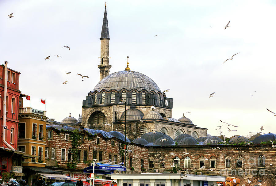 15 Places Architects must visit in Istanbul 12. RUSTEM PASHA MOSQUE - sheet2